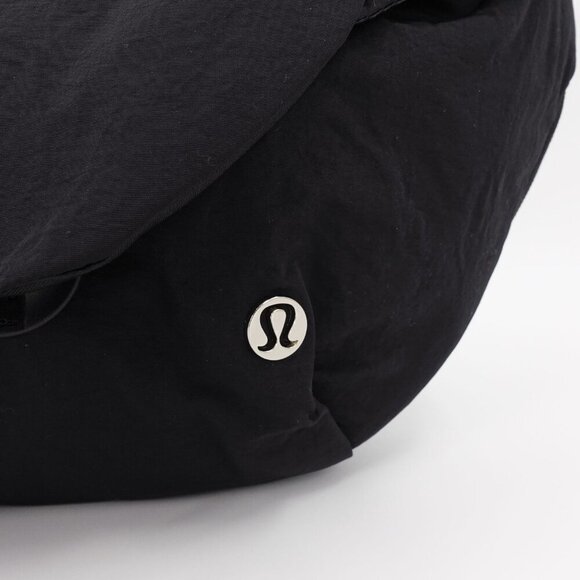 Lululemon Curved Crossbody 3L Black OS - Picture 16 of 16